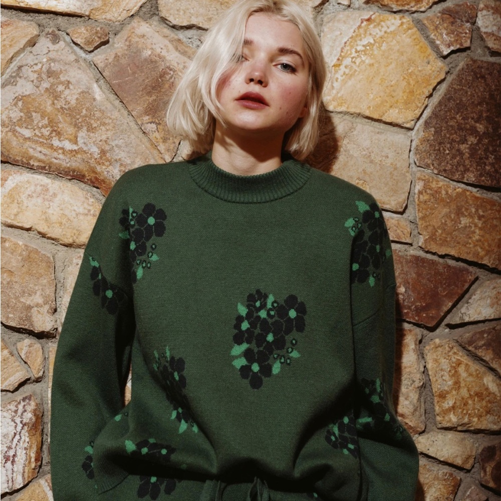The Tiny Big Sister Luca floral sweater, size 34 (XS)